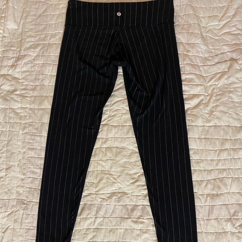 Lululemon size 8 full length leggings! Super cute!